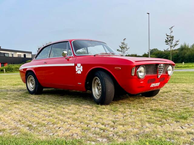 Alfa Romeo Giulia GTA 1300 Junior