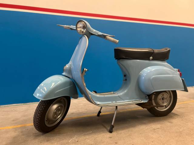 Piaggio Vespa 90