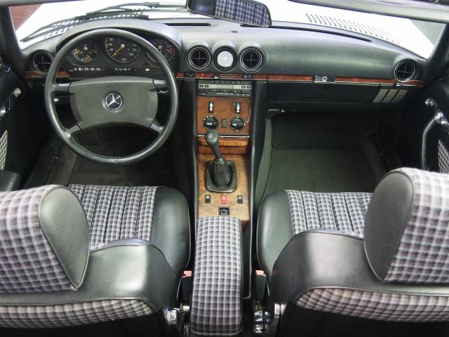 Mercedes-Benz 300 SL
