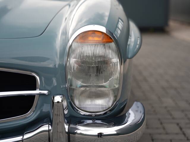 Mercedes-Benz 300 SL Roadster