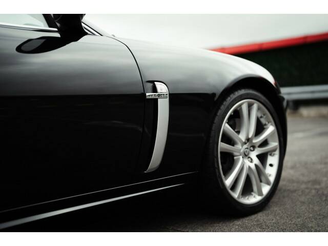Jaguar XKR