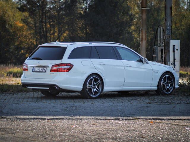 Imagen 1/46 de Mercedes-Benz E 63 AMG T (2013)