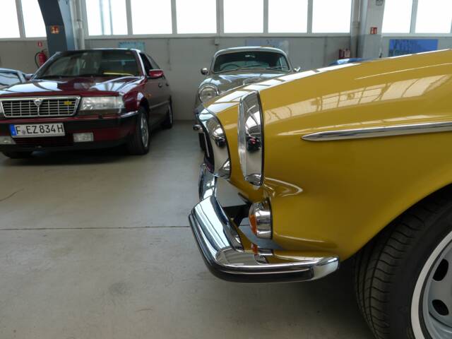 Volvo 1800 E