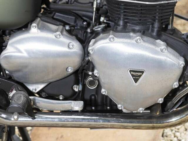 Triumph Bonneville T100 McQueen