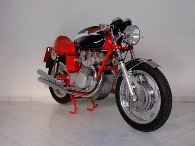 MV Agusta 750 Sport