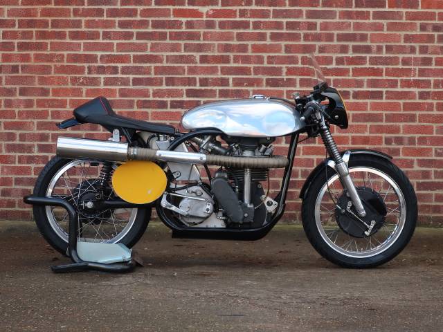 Bild 1/7 von Norton DUMMY (1961)