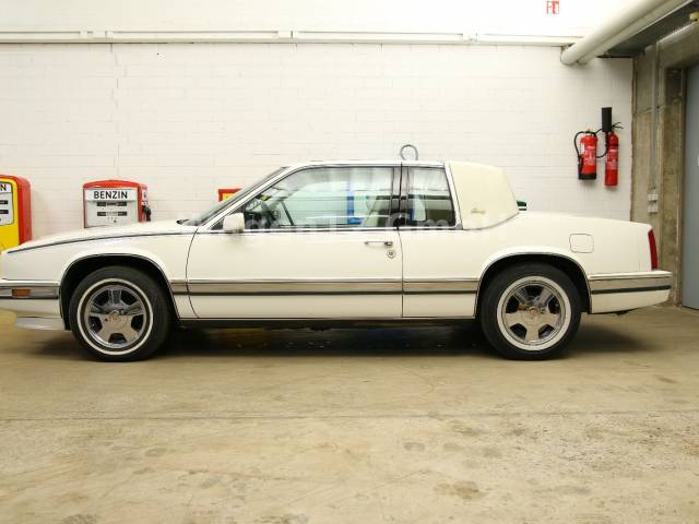 Bild 1/12 von Cadillac Eldorado Biarritz (1990)