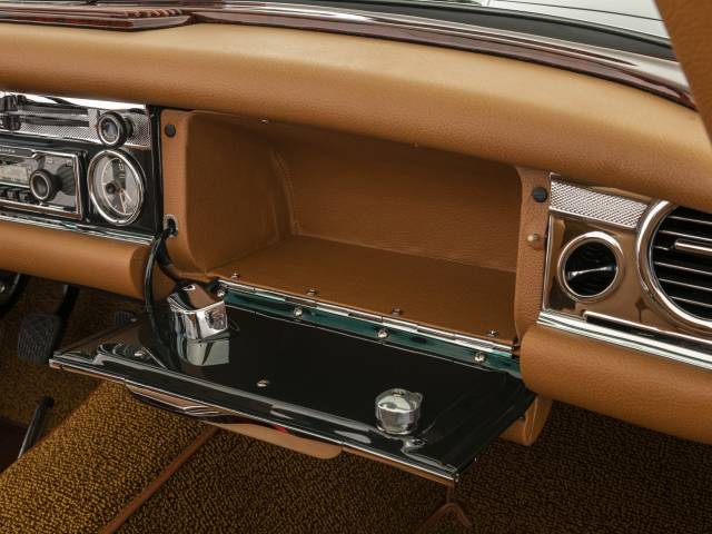 Mercedes-Benz 280 SL