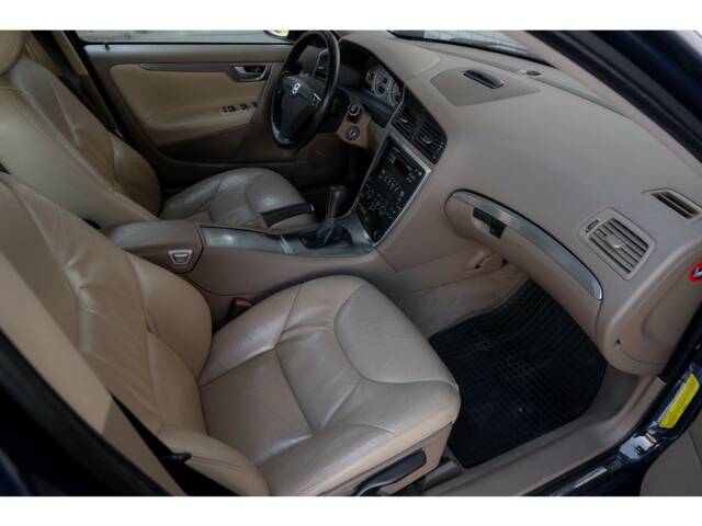 Volvo V 70 2.4