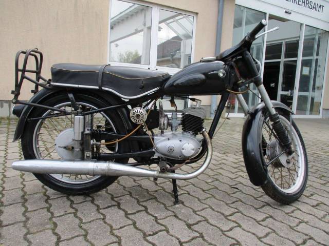 Bild 1/22 von MZ DUMMY (1961)