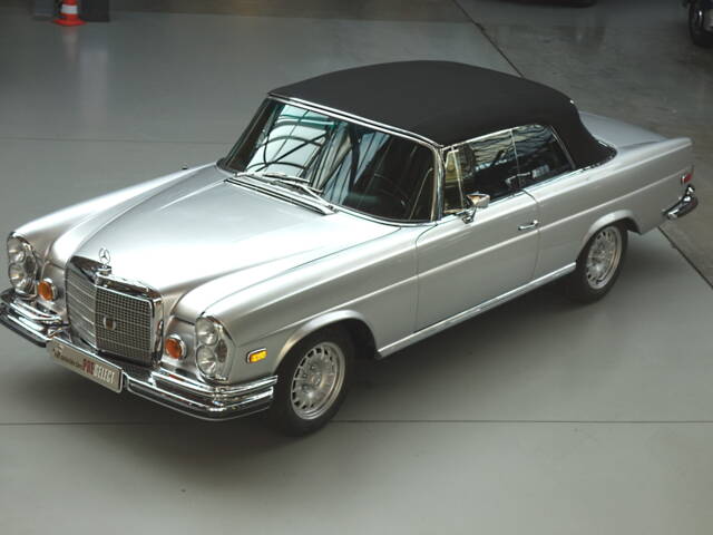 Bild 1/27 von Mercedes-Benz 280 SE 3,5 (1970)