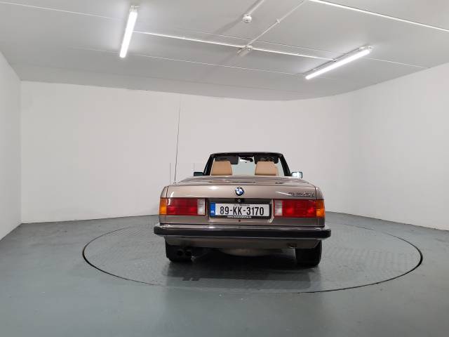 BMW 325i