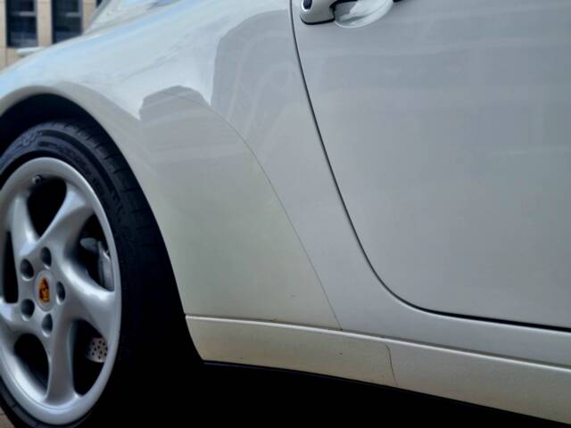 Porsche 911 Carrera 4
