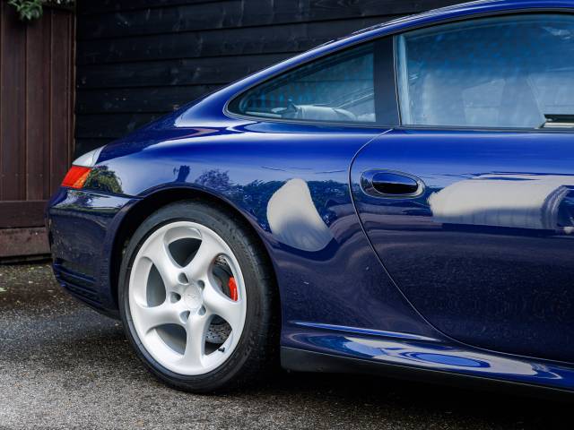 Porsche 911 Carrera 4S