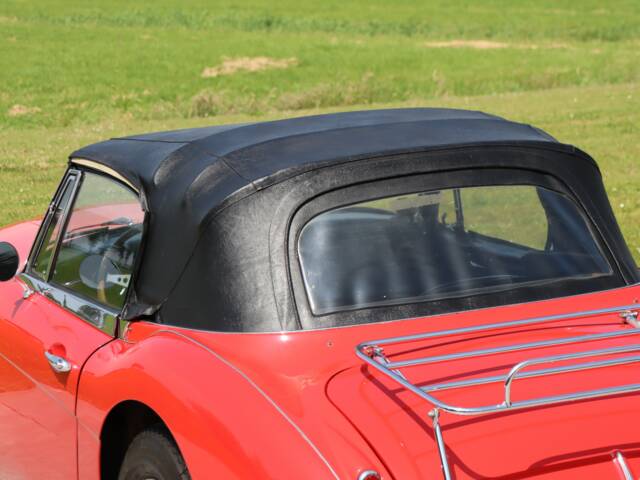 Austin-Healey 3000 Mk III (BJ8)