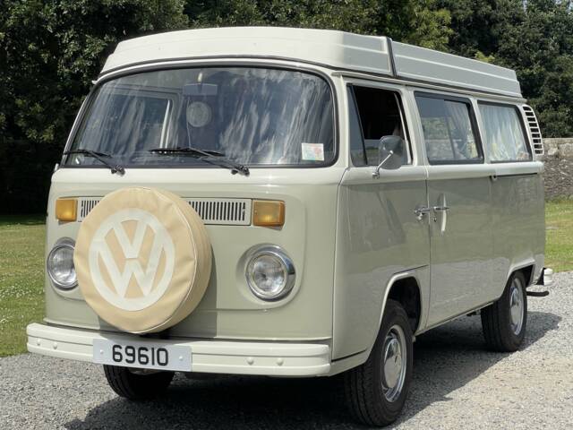 Immagine 1/12 di Volkswagen T2b Westfalia (1975)