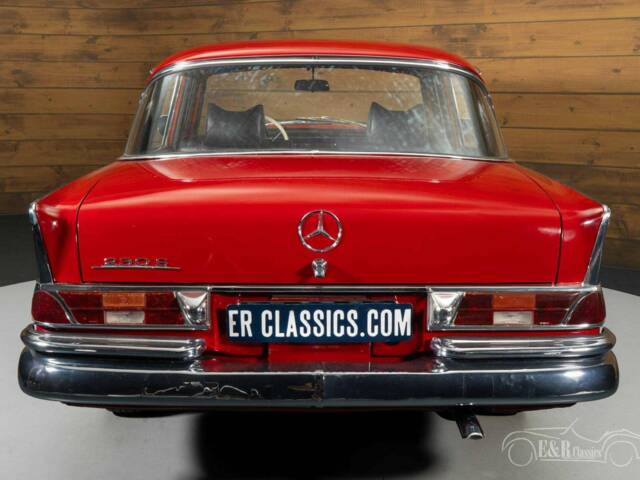 Mercedes-Benz 230 S