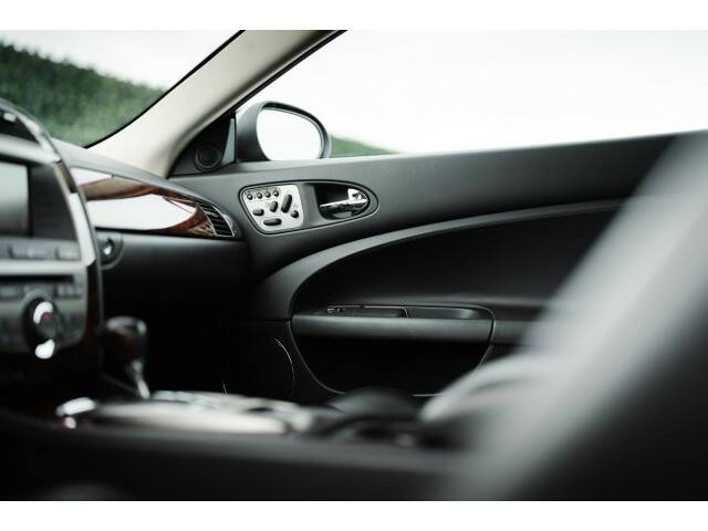 Jaguar XKR