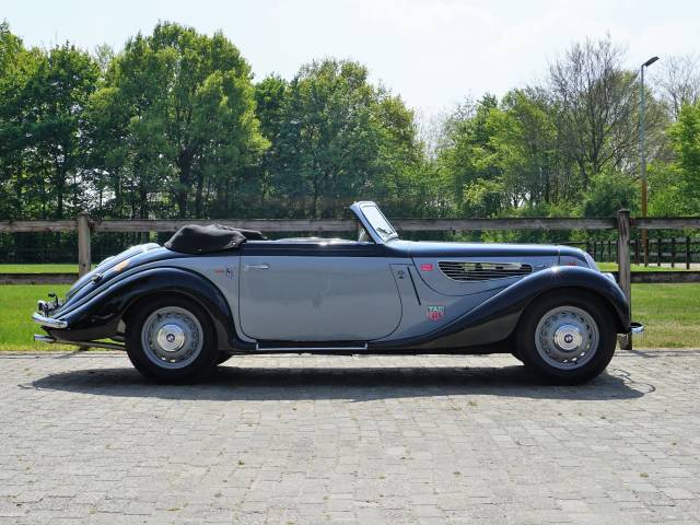 BMW 327