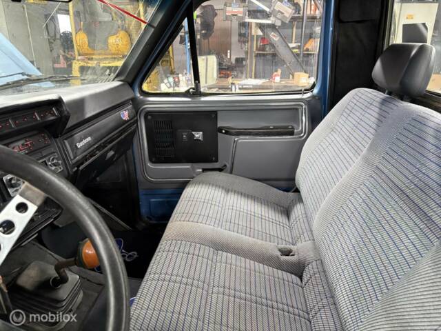 Ford F-150 XL