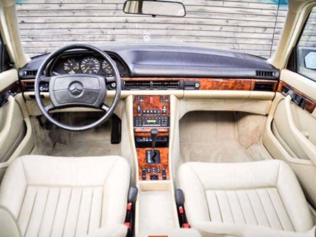 Mercedes-Benz 500 SEL
