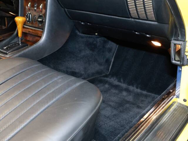 Mercedes-Benz 500 SL