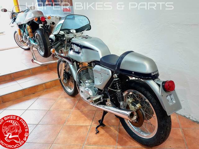 Ducati 900 SS