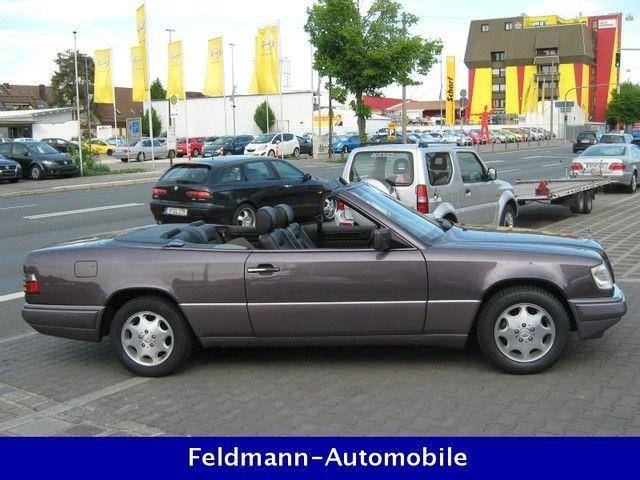 Mercedes-Benz E 220