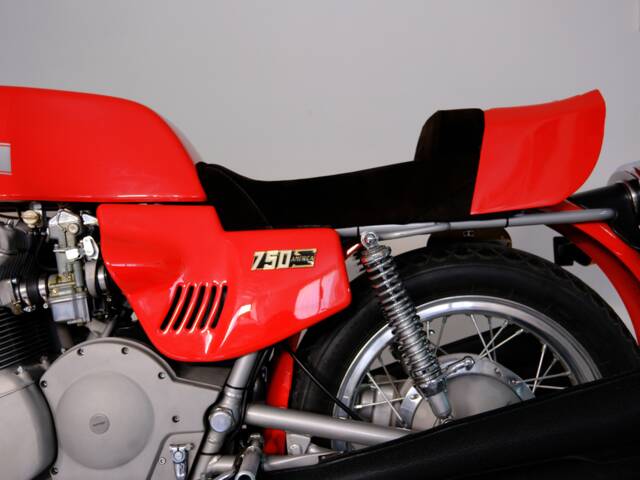 MV Agusta 750 S America