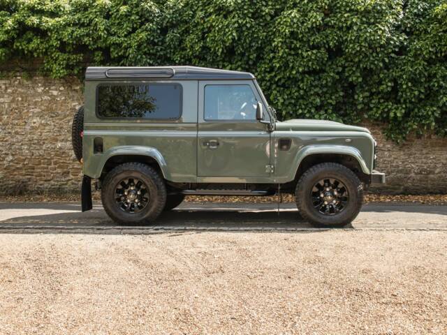 Image 1/19 of Land Rover Defender 90 &quot;40th Anniversary Overfinch&quot; (2016)