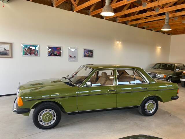 Mercedes-Benz 240 D