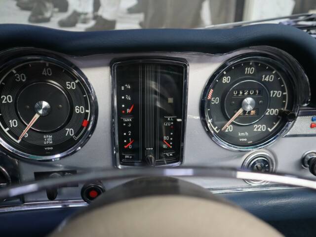 Mercedes-Benz 280 SL