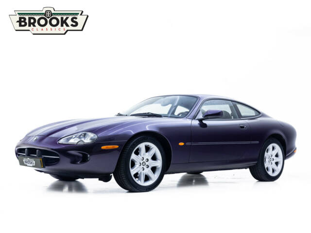 Imagen 1/26 de Jaguar XK8 4.0 (1999)