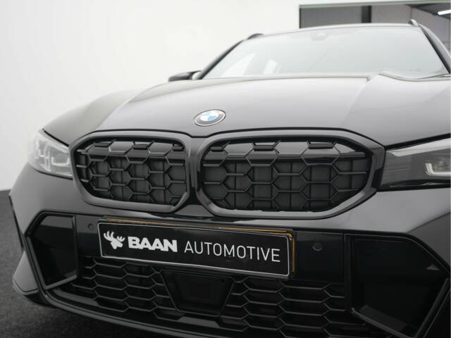 BMW 330i xDrive Touring