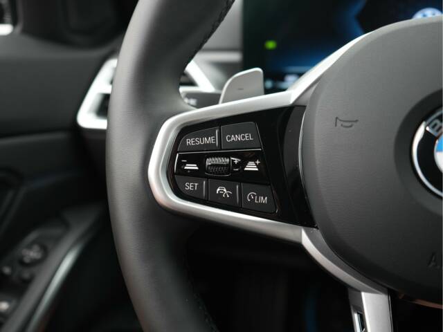 BMW 330i xDrive Touring