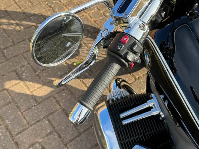 BMW R 18