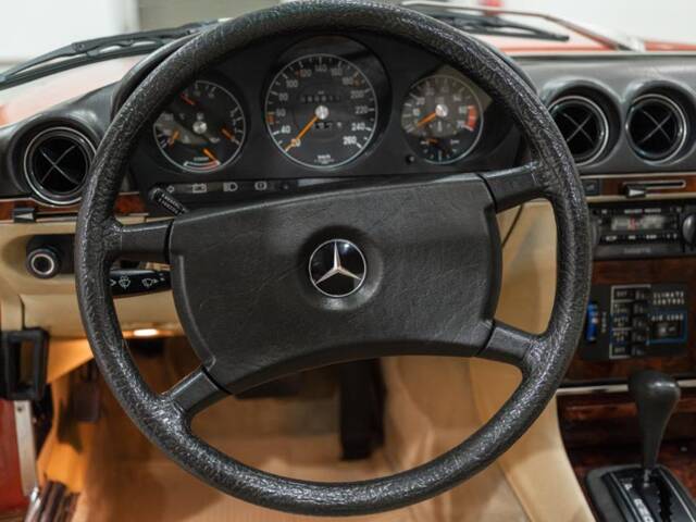 Mercedes-Benz 500 SLC