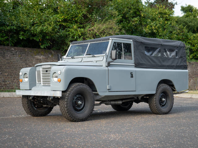 Land Rover 109
