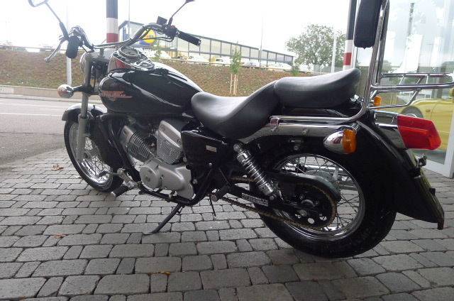 Honda VT 125C Shadow