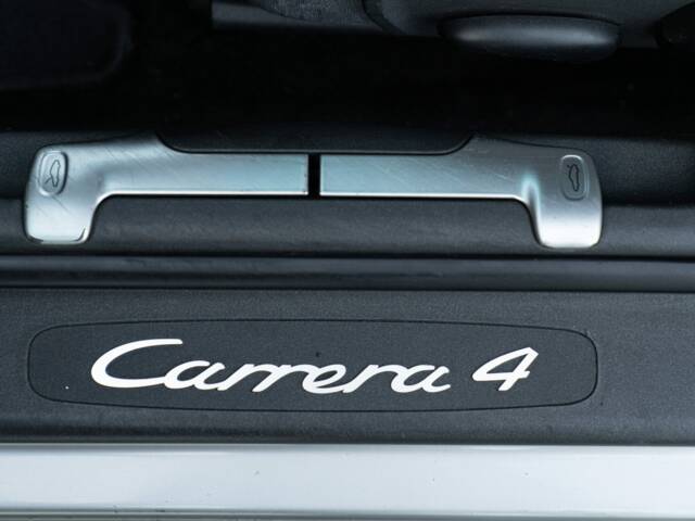 Porsche 911 Carrera 4