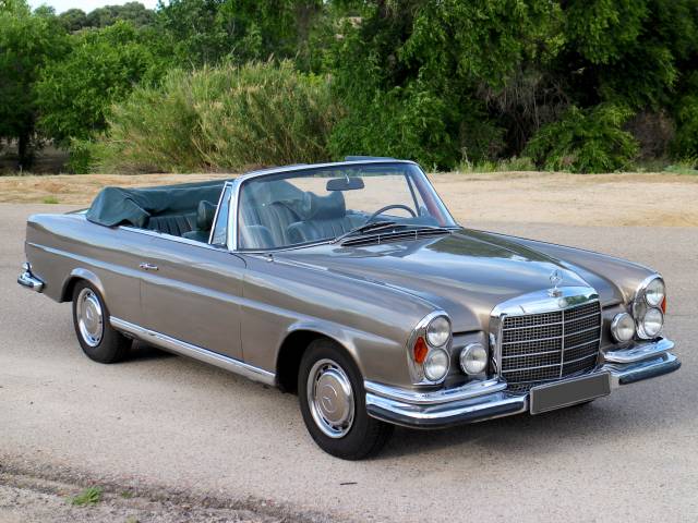 Mercedes-Benz 280 SE