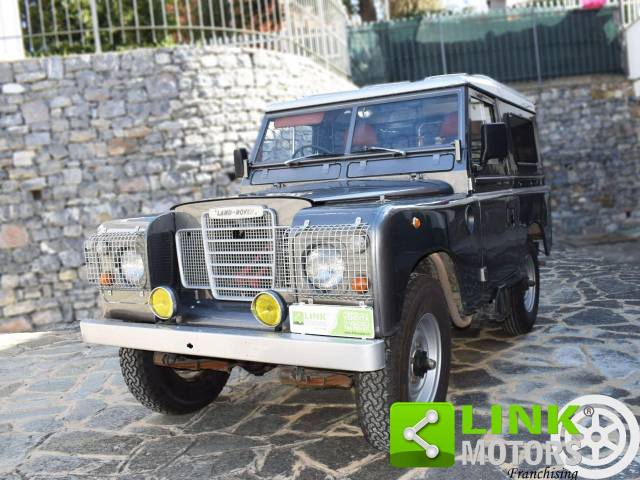 Image 1/9 of Land Rover 88 (1977)