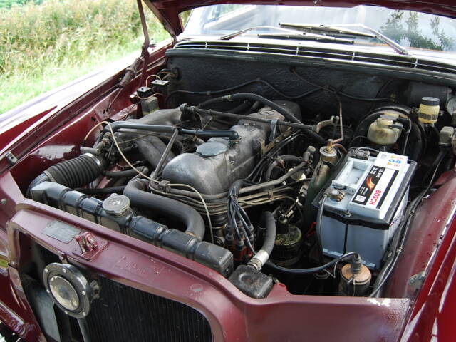 Mercedes-Benz 280 SE