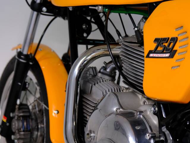 Ducati 750 Sport