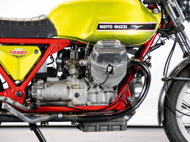 Moto Guzzi V7 Sport