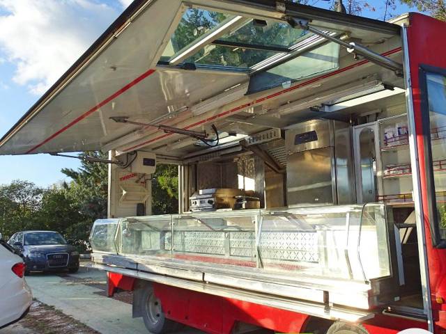 Image 1/10 de Iveco Daily Minonzio Food Truck (1988)