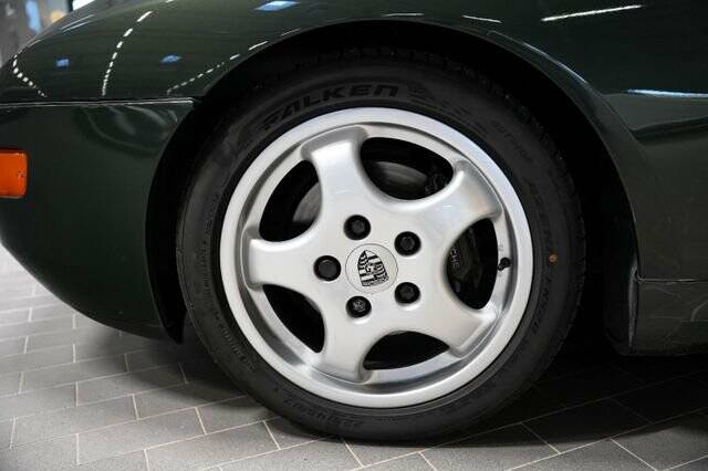 Porsche 968