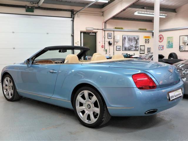 Bentley Continental GTC