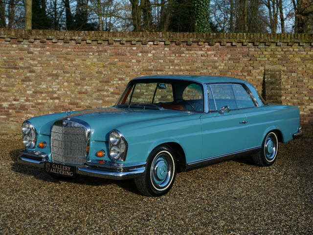 Imagen 1/50 de Mercedes-Benz 250 SE (1967)