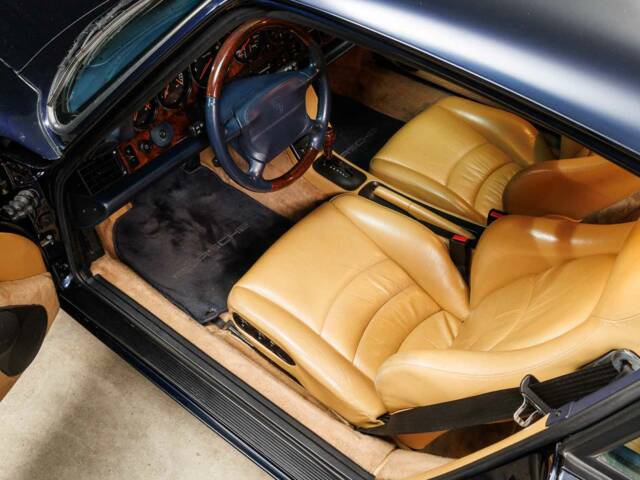 Porsche 911 Carrera